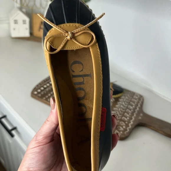 Chooka Duck Skimmer Black and Tan Flats and Loafers with Decorative Bow - Size 7 - Picture 10 of 10